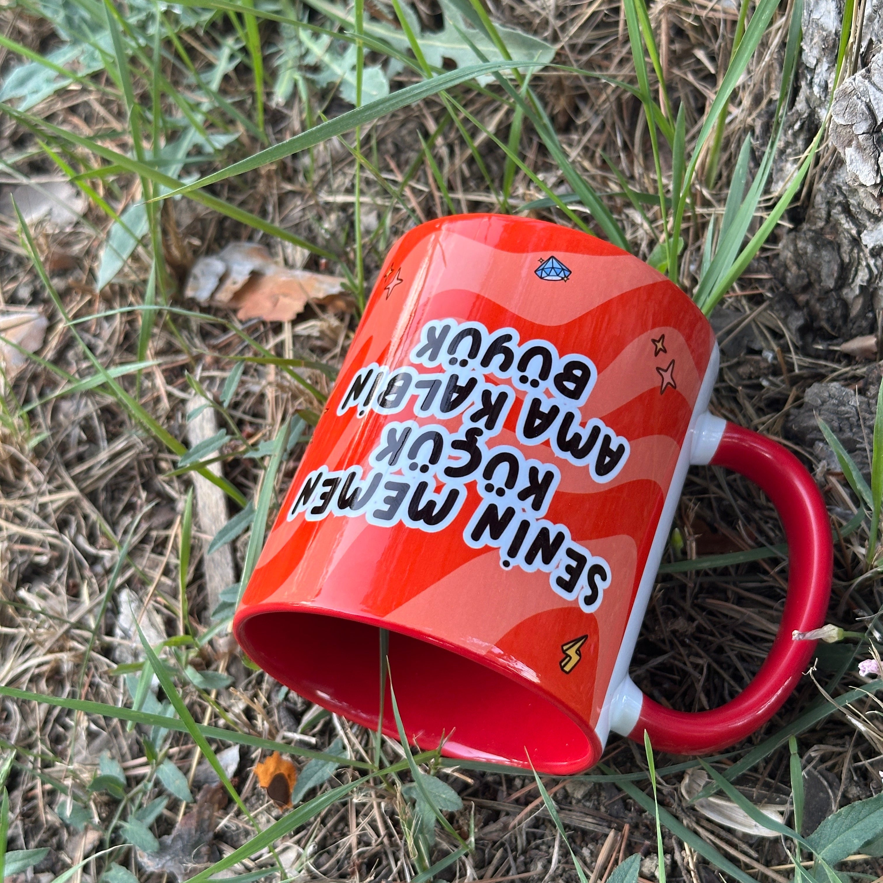 Senin Memen Küçük Ama Kalbin Büyük Kupa Kaliteli Porselen Premium Mug
