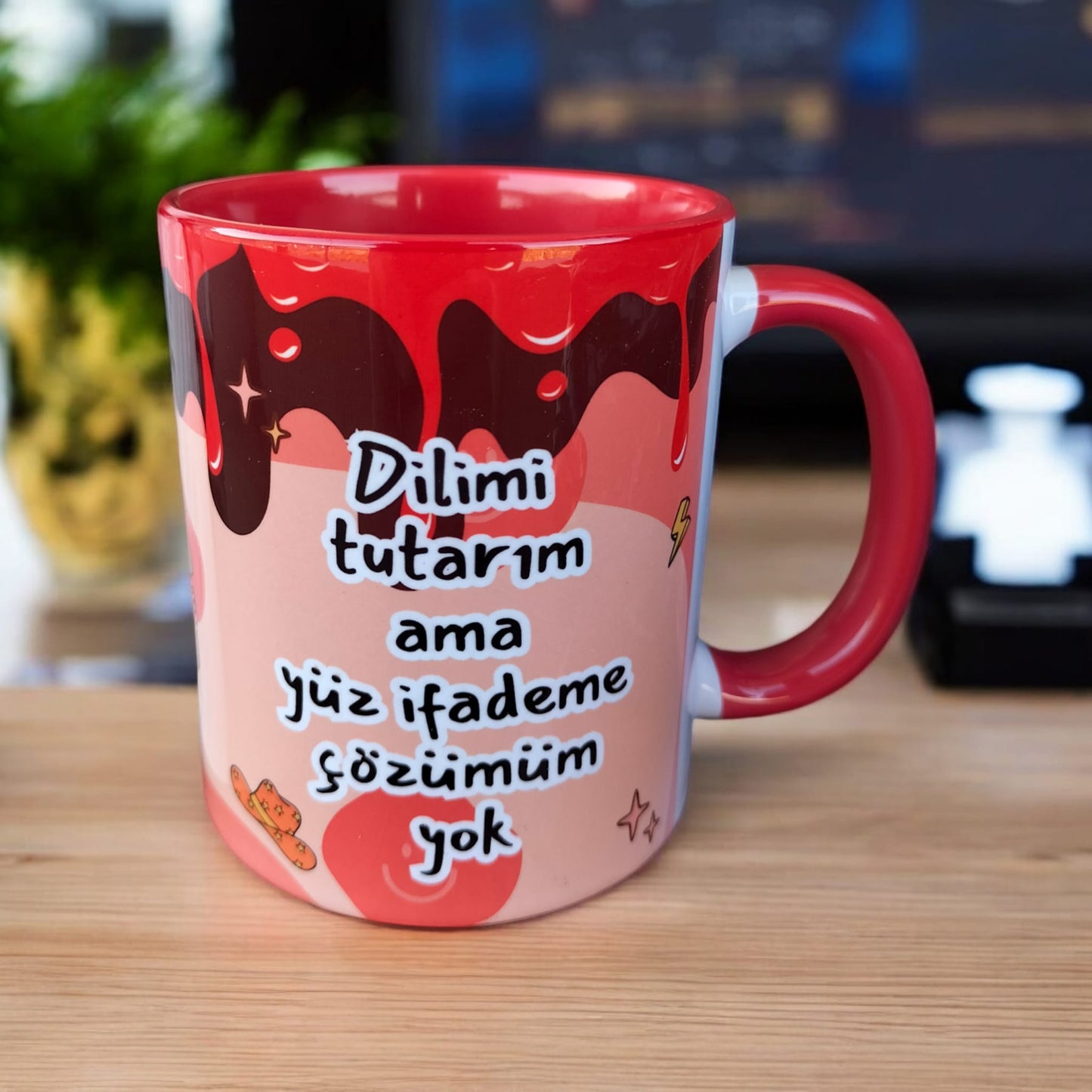 Dilimi Tutarım Ama Yüz İfademe Çözümüm Yok Tasarım Ev-Ofis Kupası-Hediyelik Kupa Bardak
